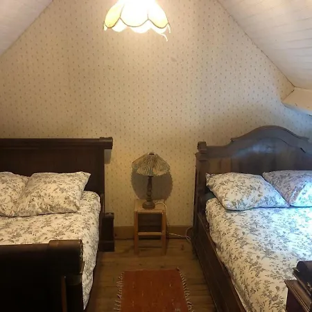 Rustic Forest House, Barbizon Tatil Evi