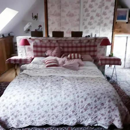 Rustic Forest House, Barbizon Tatil Evi *
